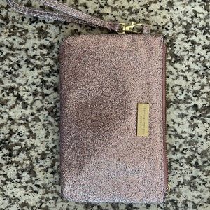 BRAND NEW! Adrienne Vittadini charging wristlet